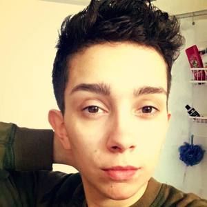 Meet your Posher, Ashton